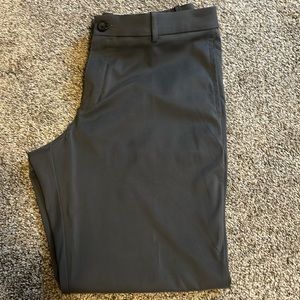 Nike Dri-Fit gray Men’s golf pants.